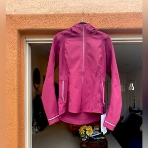 Lululemon Cross Chill Jacket | Deep Ruby, Repel Shell Running | 4, New with tags